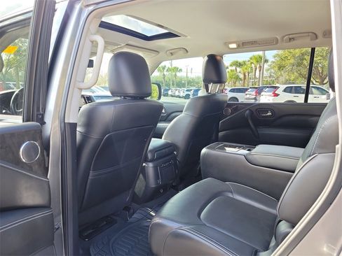 Used 2020 INFINITI QX80 Luxe w/ Proassist Package image 17