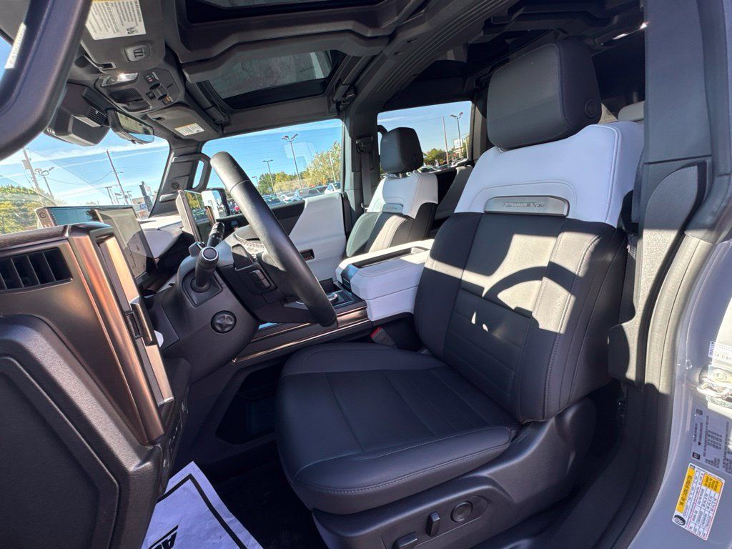Used 2024 GMC Hummer EV 3X AWD/4WD image 12