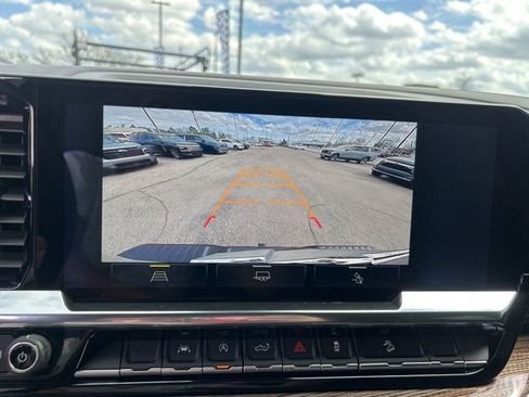 Used 2025 Chevrolet Silverado 1500 LT Trail Boss w/ LPO, Utility Wall Package image 22