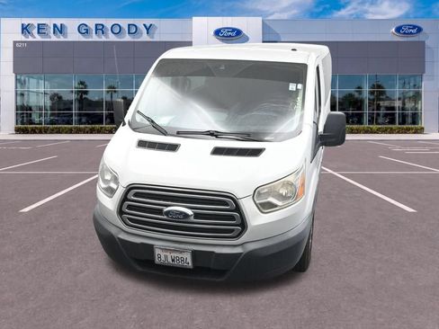 Used 2017 Ford Transit 350 XLT RWD image 10