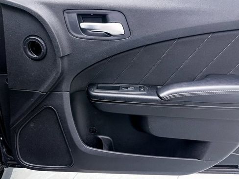 Used 2019 Dodge Charger GT w/ Blacktop Package image 31