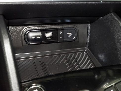 Certified 2025 Kia Sportage SX FWD image 25