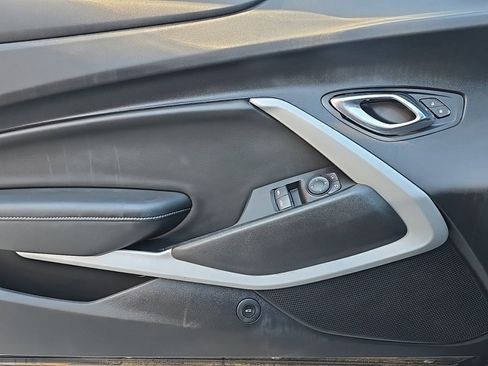 Certified 2020 Chevrolet Camaro LT RWD image 11