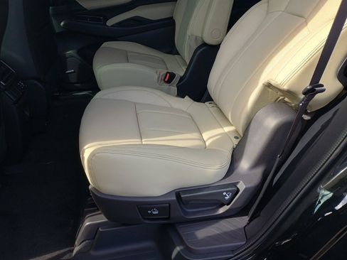 New 2026 Subaru Ascent Limited image 13