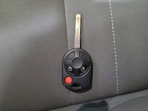 Used 2016 Ford Escape SE AWD/4WD image 32