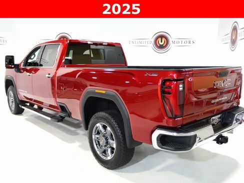 Used 2025 GMC Sierra 3500 SLT w/ SLT Premium Package image 3