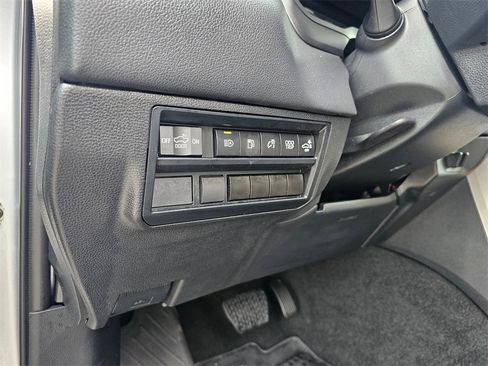 Used 2023 Toyota Tundra Limited image 21