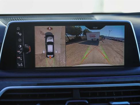 Used 2017 BMW 740e xDrive image 22