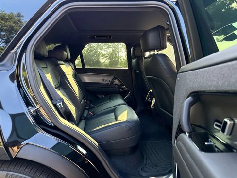 Used 2026 Land Rover Range Rover Sport SE AWD/4WD image 18
