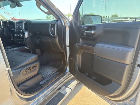 Used 2021 GMC Sierra 1500 SLT w/ SLT Premium Plus Package AWD/4WD image 23