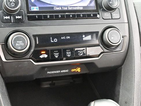 Used 2018 Honda Civic Sport image 23