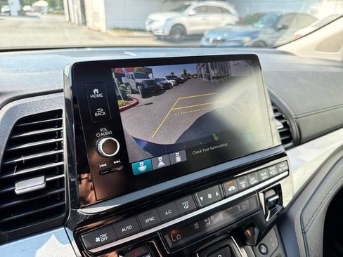 Used 2025 Honda Odyssey EX-L image 23