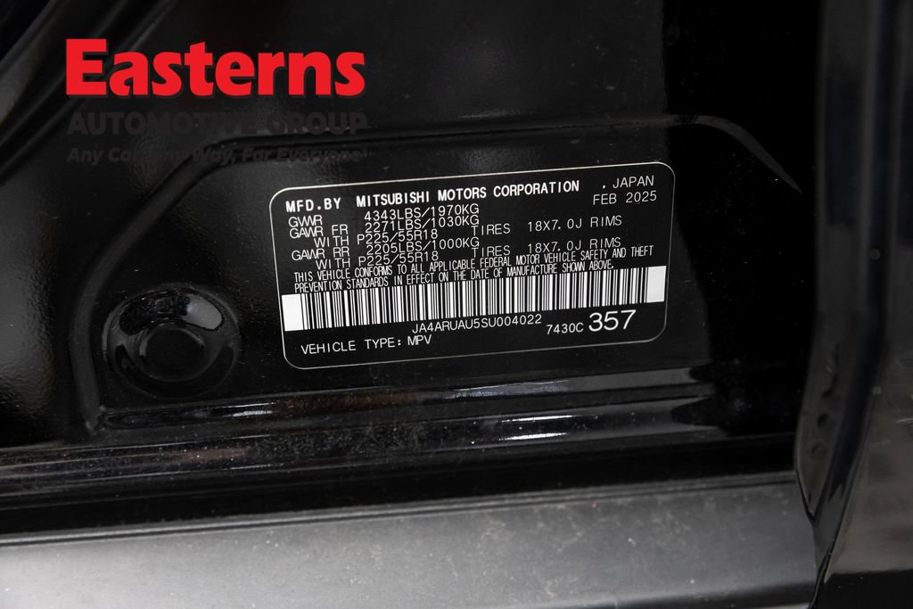 Used 2025 Mitsubishi Outlander Sport LE AWD/4WD image 35