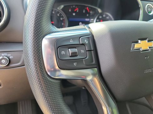 Used 2025 Chevrolet Blazer LT AWD/4WD image 26
