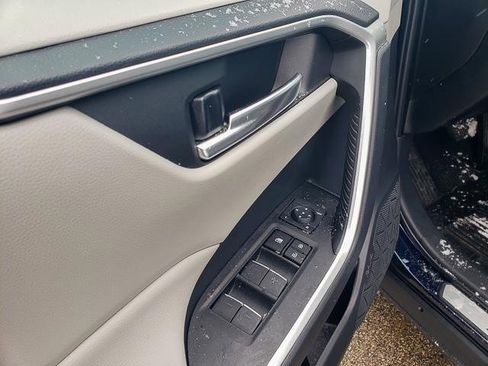 Used 2023 Toyota RAV4 XLE image 10