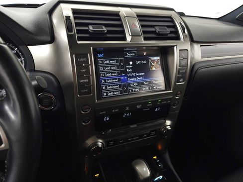 Used 2021 Lexus GX 460 Premium w/ Premium Package AWD/4WD image 22
