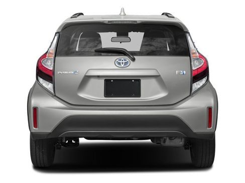 Used 2018 Toyota Prius C One w/ Carpet Mat Package FWD image 5