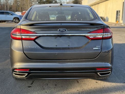 Used 2018 Ford Fusion SE w/ Equipment Group 201A image 10