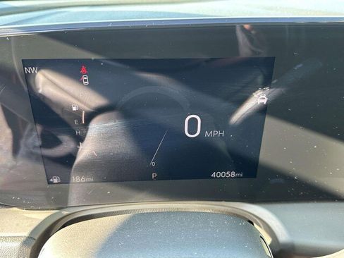 Used 2024 Buick Encore GX Sport Touring w/ Comfort Package image 29