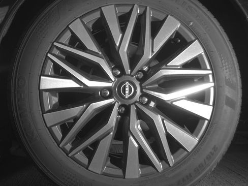 Used 2025 Nissan Altima 2.5 SV image 14