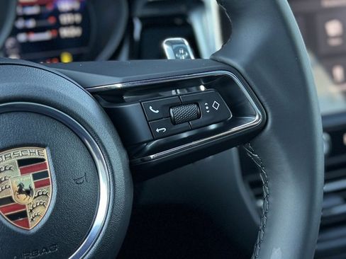 New 2026 Porsche Macan image 21