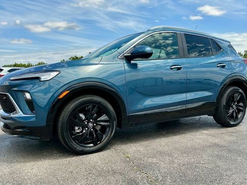 Used 2025 Buick Encore GX Sport Touring w/ Advanced Technology Package FWD image 6