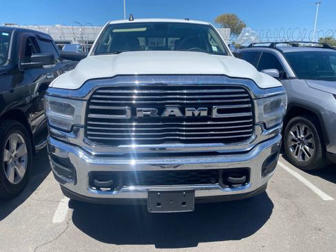 Used 2022 RAM 2500 Laramie AWD/4WD image 2