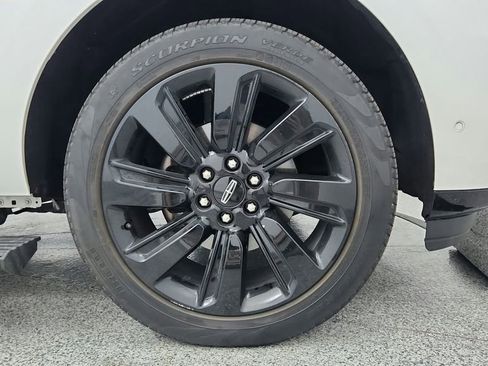 Used 2023 Lincoln Navigator L Black Label AWD/4WD image 14