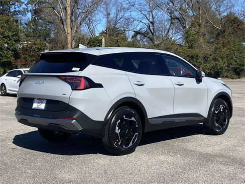 New 2026 Kia Sportage S image 3