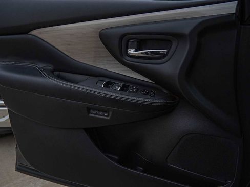 Used 2016 Nissan Murano Platinum image 22