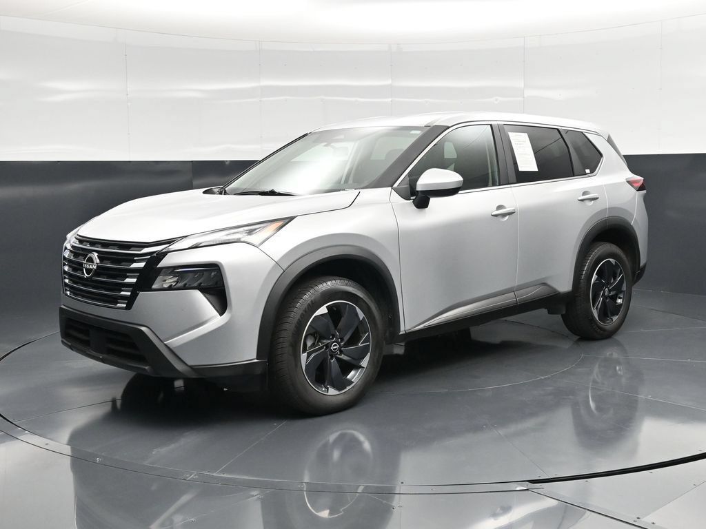 Used 2025 Nissan Rogue SV AWD/4WD image 7