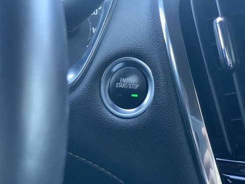 Certified 2023 Chevrolet Traverse LT AWD/4WD image 14