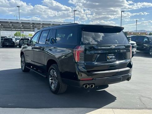 Certified 2025 Chevrolet Suburban Z71 AWD/4WD image 22