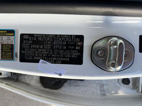 Used 2021 Kia Stinger GT-Line image 23