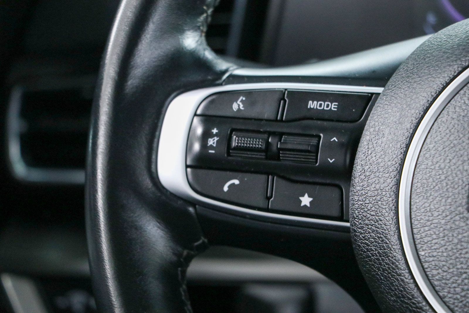 Used 2023 Kia Sportage EX FWD image 13