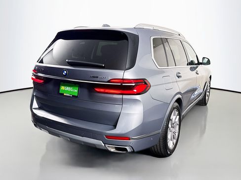 Used 2025 BMW X7 xDrive40i AWD/4WD image 10