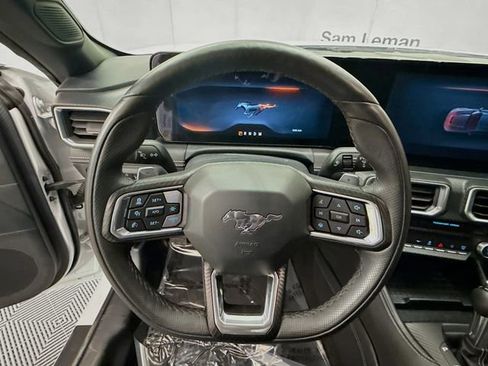 Used 2024 Ford Mustang GT Premium image 11