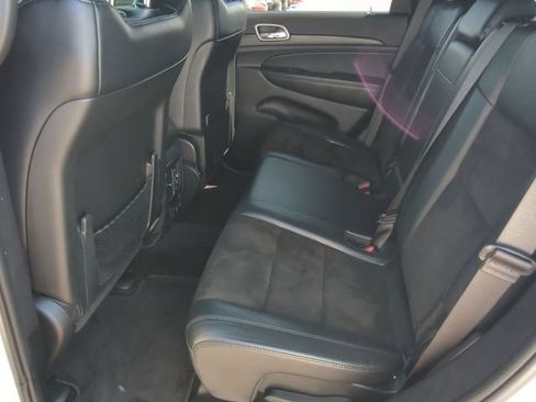 Used 2019 Jeep Grand Cherokee Altitude AWD/4WD image 22