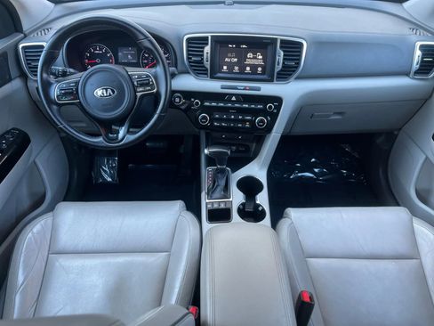 Used 2018 Kia Sportage EX image 12