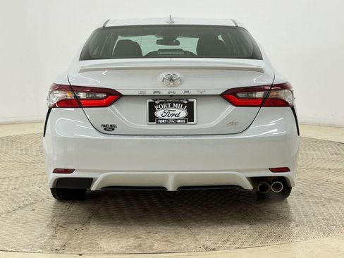 Used 2023 Toyota Camry SE FWD image 10