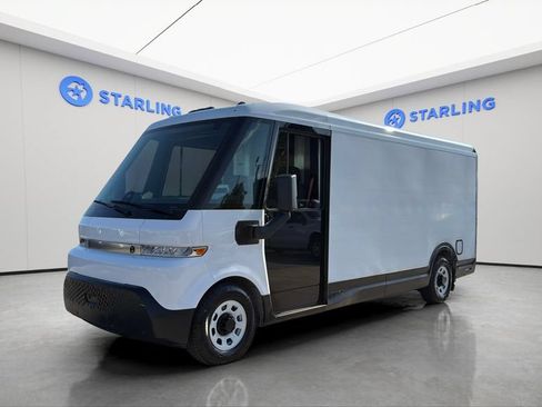 Used 2024 Chevrolet Brightdrop 600 w/ Commercial Equipment Package AWD/4WD image 2