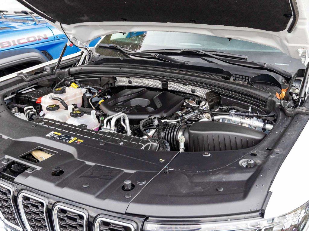 Used 2023 Jeep Grand Cherokee 4WD 4xe image 34