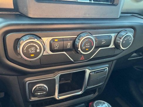 Used 2020 Jeep Wrangler Unlimited Sport AWD/4WD image 17