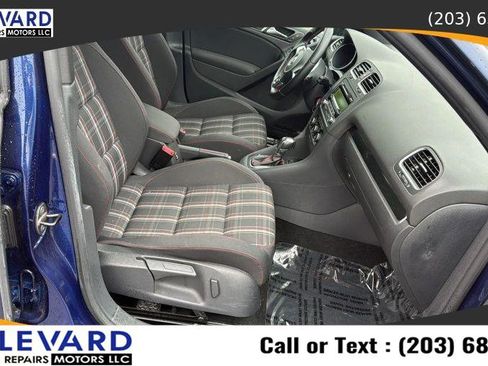 Used 2013 Volkswagen Golf 4-Door FWD image 35