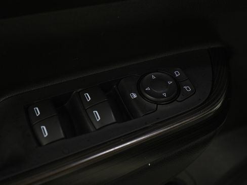 Used 2017 GMC Acadia SLT AWD/4WD image 23