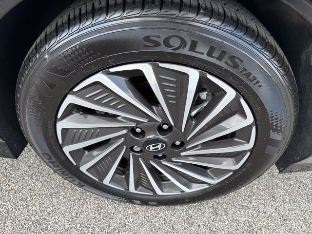Used 2025 Hyundai Sonata Limited FWD image 8