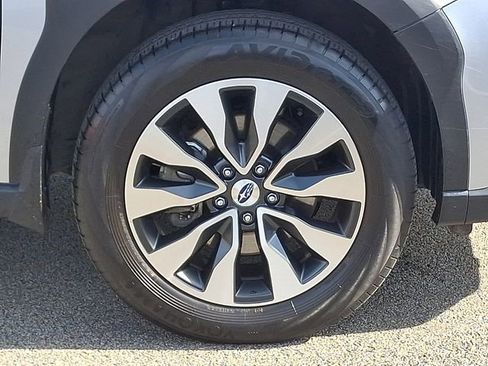 Used 2023 Subaru Outback Limited AWD/4WD image 8