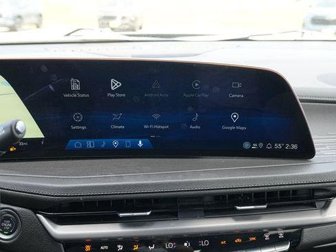 Used 2025 Cadillac XT4 Premium Luxury AWD/4WD image 31