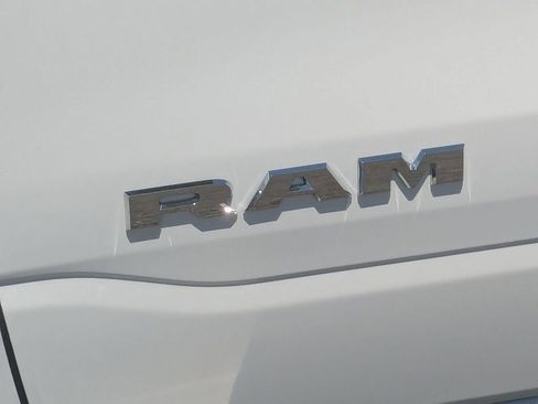 New 2026 RAM 1500 Big Horn AWD/4WD image 11