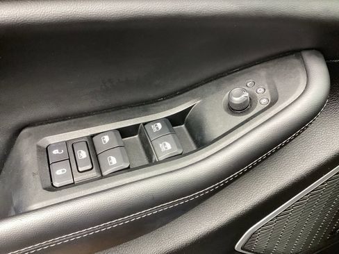 Used 2024 Jeep Grand Cherokee L Limited w/ Luxury Tech Group II AWD/4WD image 68
